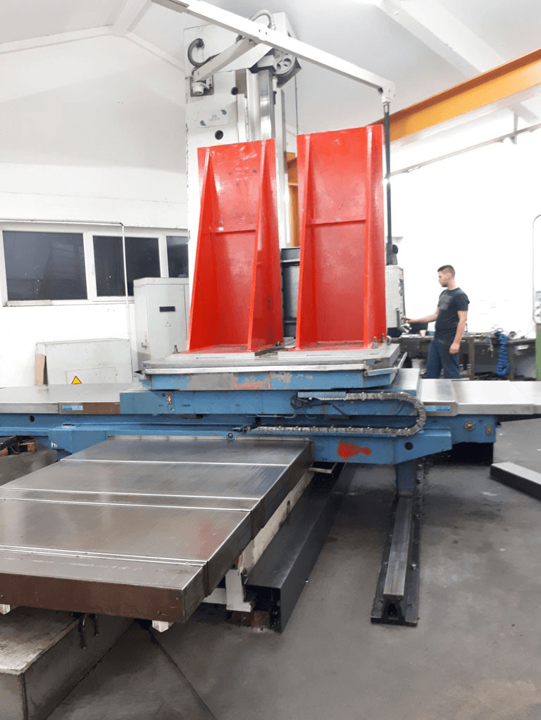 Horizontal milling and boring machine